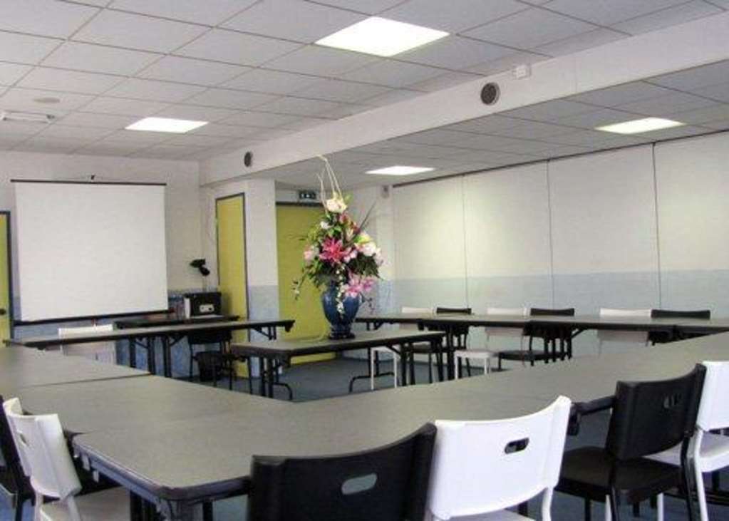 Comfort Hotel Poissy Technoparc Facilities photo