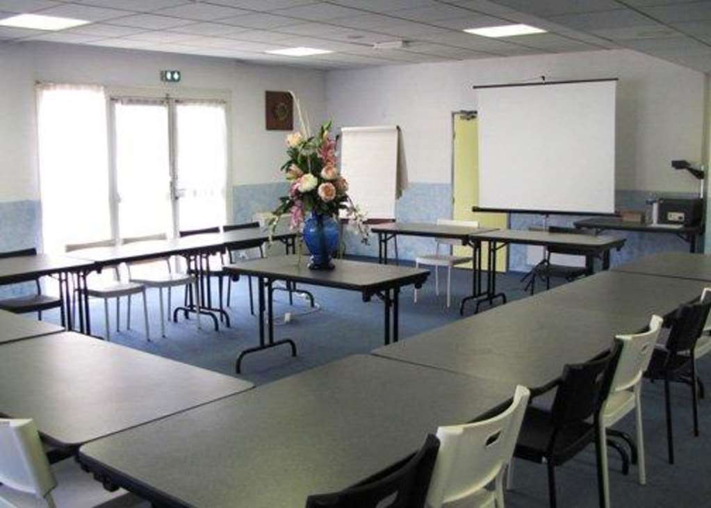 Comfort Hotel Poissy Technoparc Facilities photo
